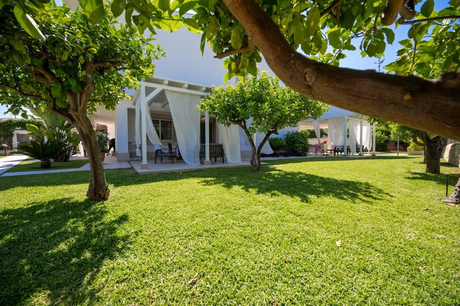 Villa Venera Fontane Bianche Charme Apartments
