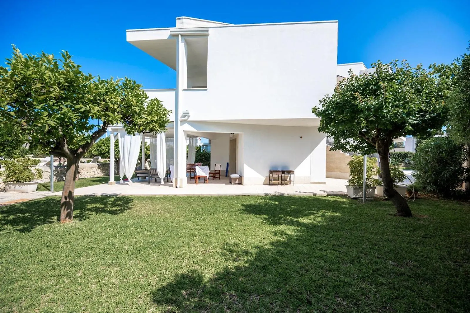 Villa Venera Fontane Bianche Charme Apartments