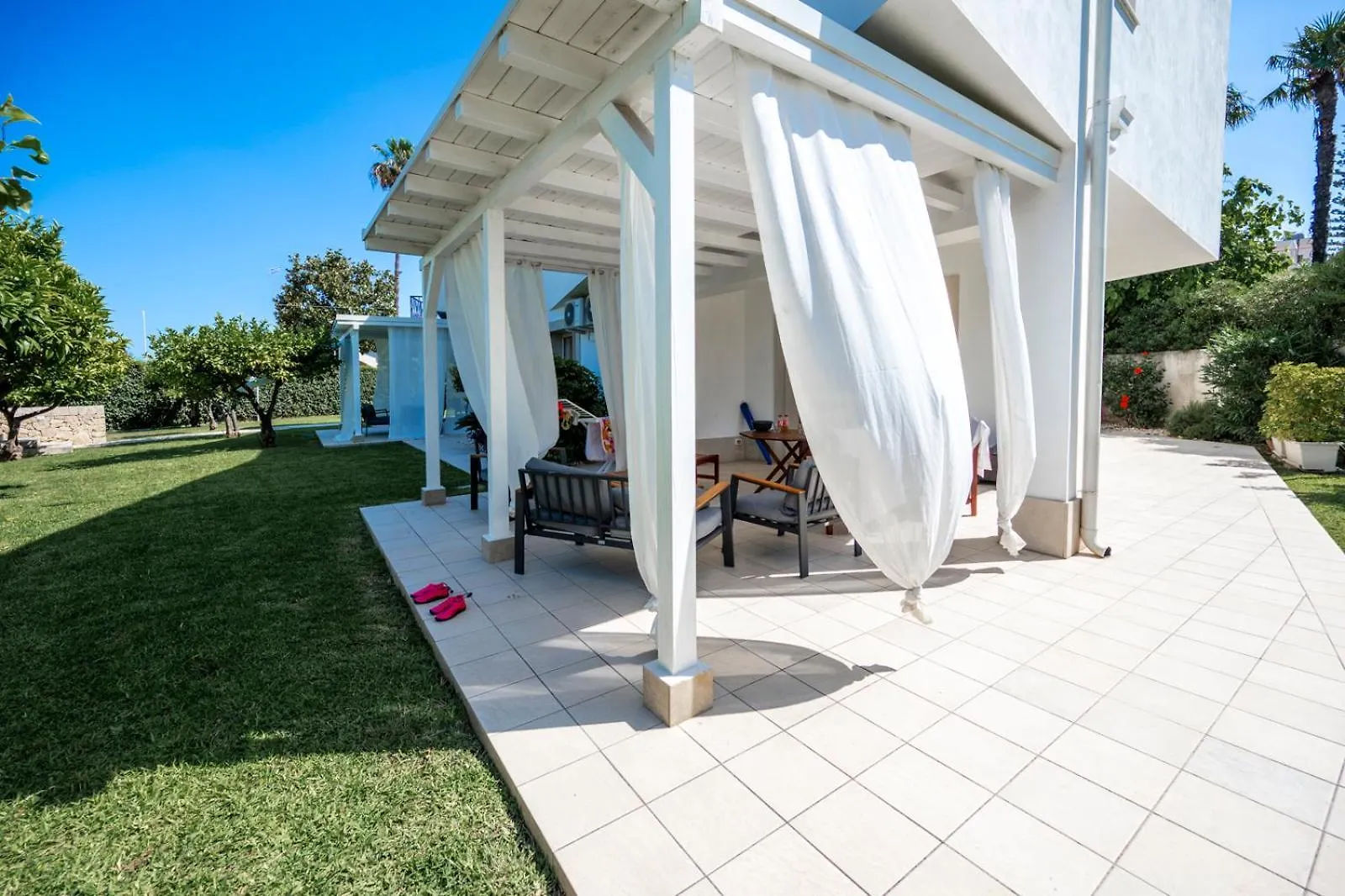 Villa Venera Fontane Bianche Charme Apartments