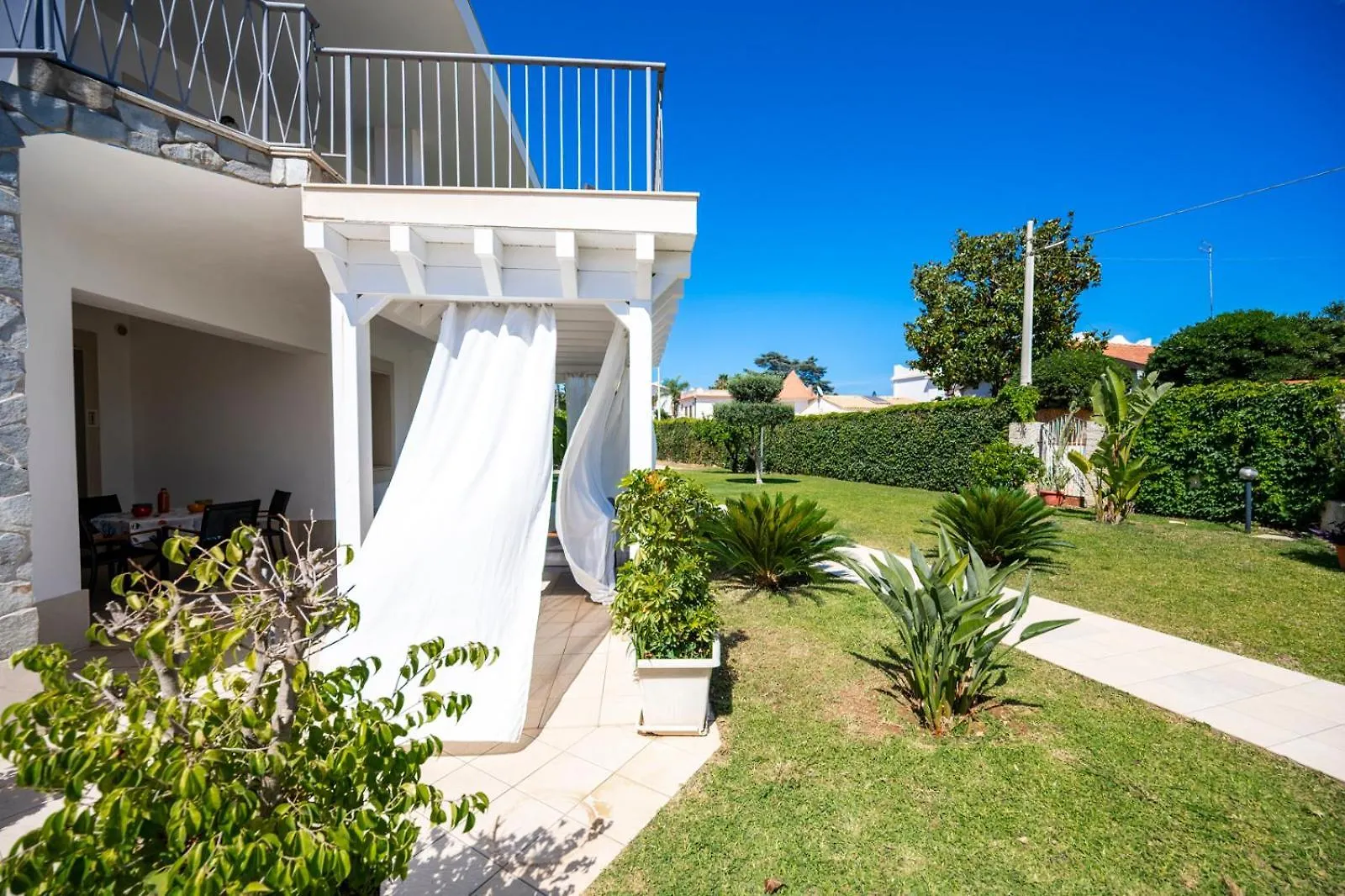 Villa Venera Fontane Bianche Charme Apartments